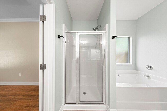 Building Photo - Luxury home in a premier neighborhood!