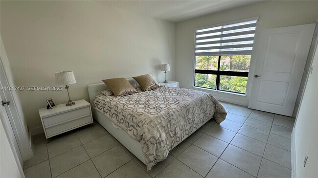 Building Photo - 8001 NW 41st St