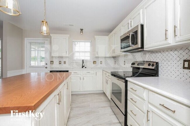 Building Photo - 5793 Midstream Cir