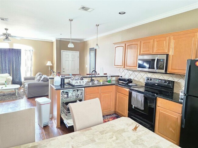 Building Photo - 305 Holleman Dr E