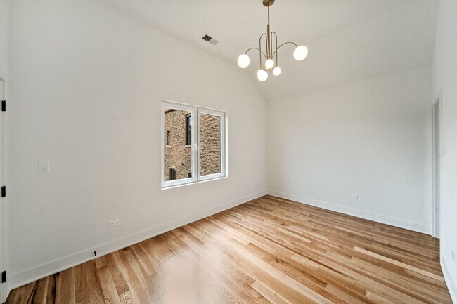 Building Photo - 1355 W 16th St