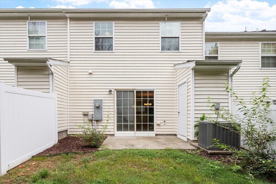 Building Photo - 3314 Ivey Wood Ln