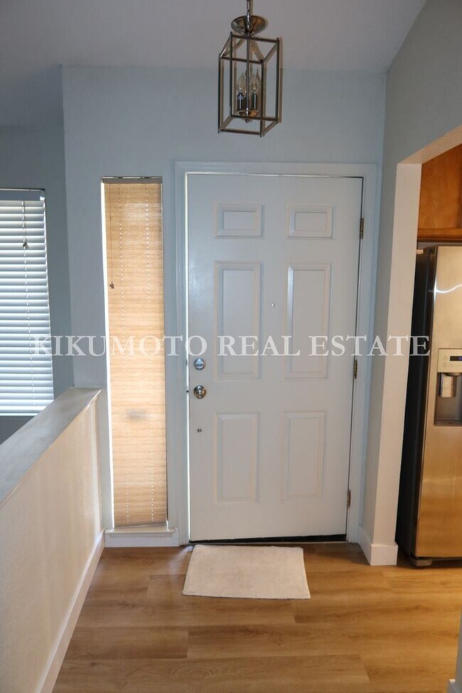 Building Photo - 900 Gulfwind Way