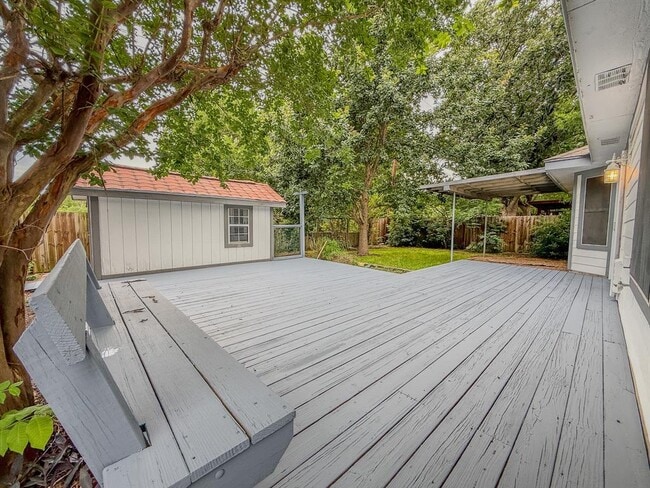Building Photo - 16908 Cactus Blossom Dr