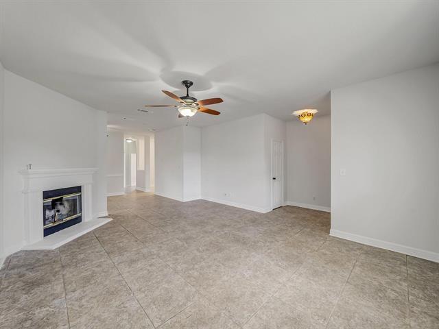 Building Photo - 2500 Westheimer Rd