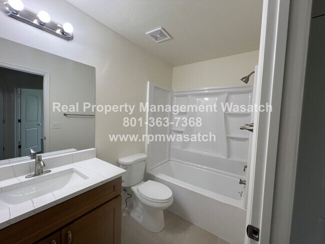 Building Photo - Come See this Beautiful, Recently Remodeled 3 Bedroom, 2.5 Bathroom Draper Town Home With HALF OF...