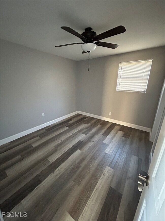 Building Photo - 8422 Robin Rd