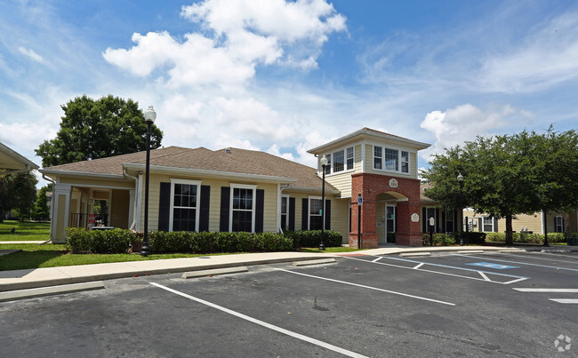 Clubhouse - Fountainview Apartments