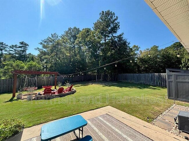 Building Photo - 3284 Alexandria Dr