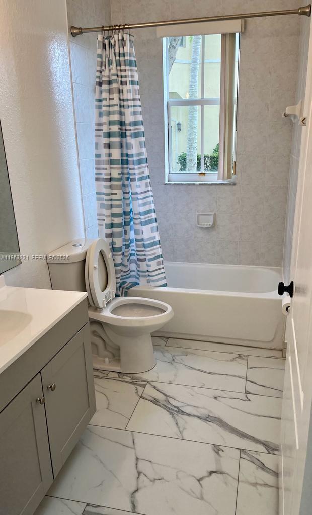 Building Photo - 16510 SE 28th Ct