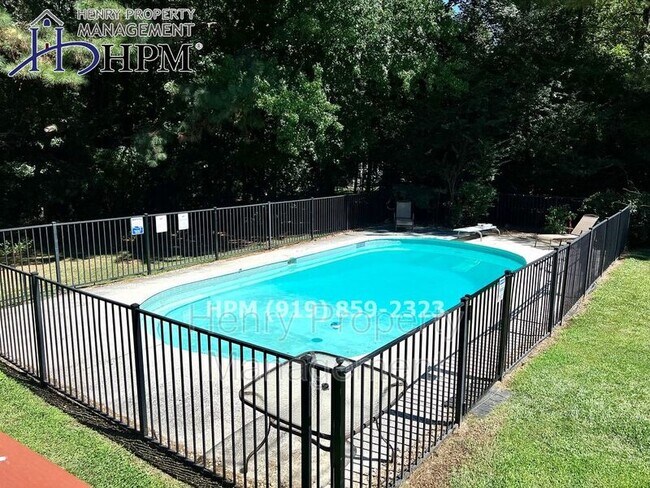 Building Photo - 4301 Ellinwood Dr
