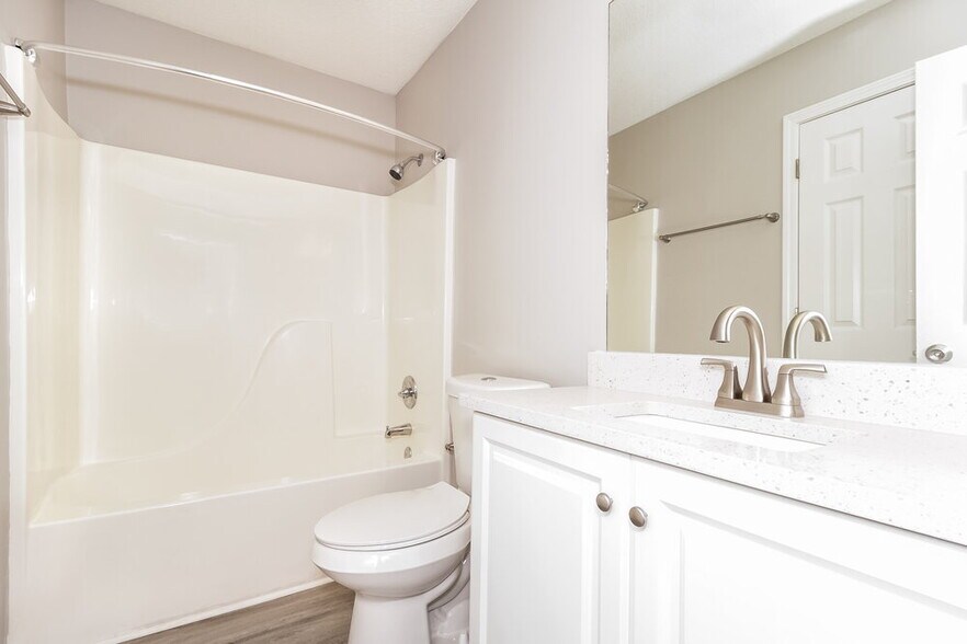 Building Photo - 2913 Crest Ridge Ct SW