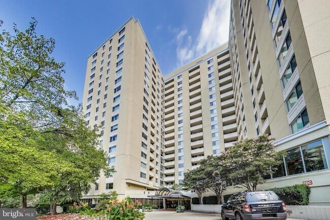 Building Photo - 4601 N Park Ave