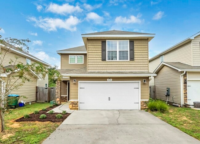 Building Photo - 220 Wainwright Dr