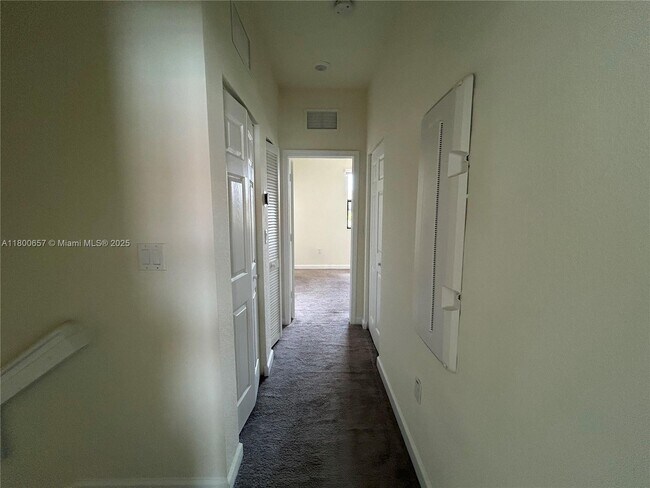 Building Photo - 10622 W 33rd Way