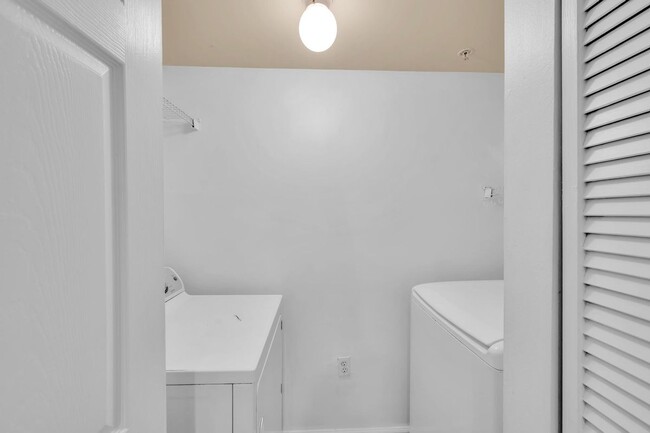 Building Photo - 11637 W Atlantic Blvd