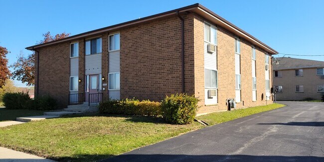 Primary Photo - 8507 32nd Ave, Kenosha