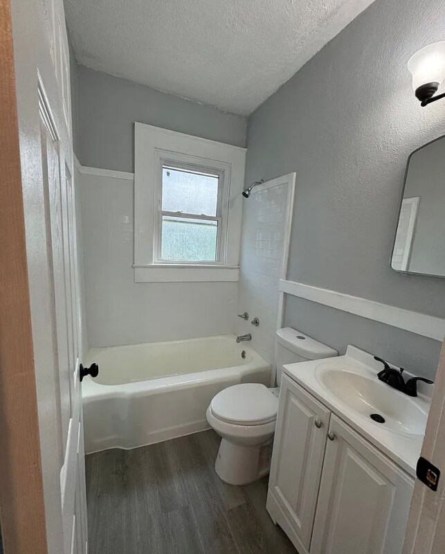 Building Photo - 2514 Poplar St