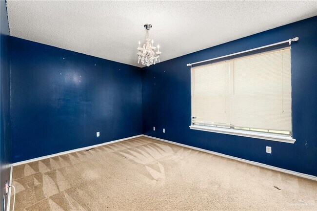 Building Photo - 211 Northgate Ave