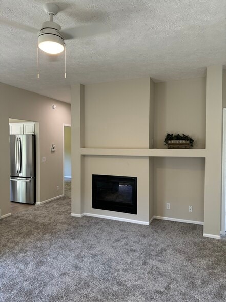 Building Photo - 4418 S 178th St