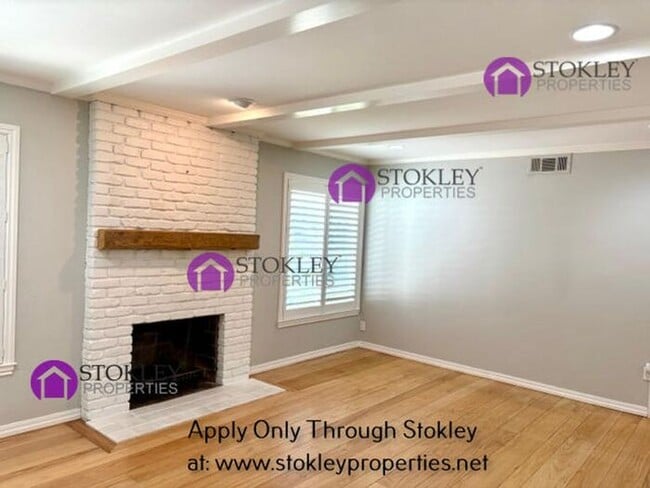 Building Photo - 231 Ivy Dr