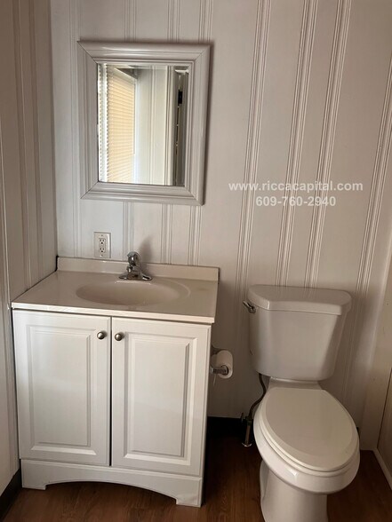 Building Photo - 685 Egg Harbor Rd