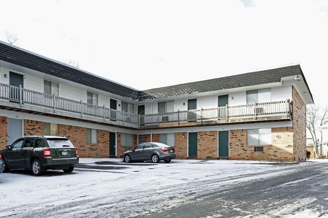 Building Photo - Canterbury Court