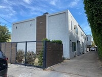 Building Photo - 1258 N Harvard Blvd