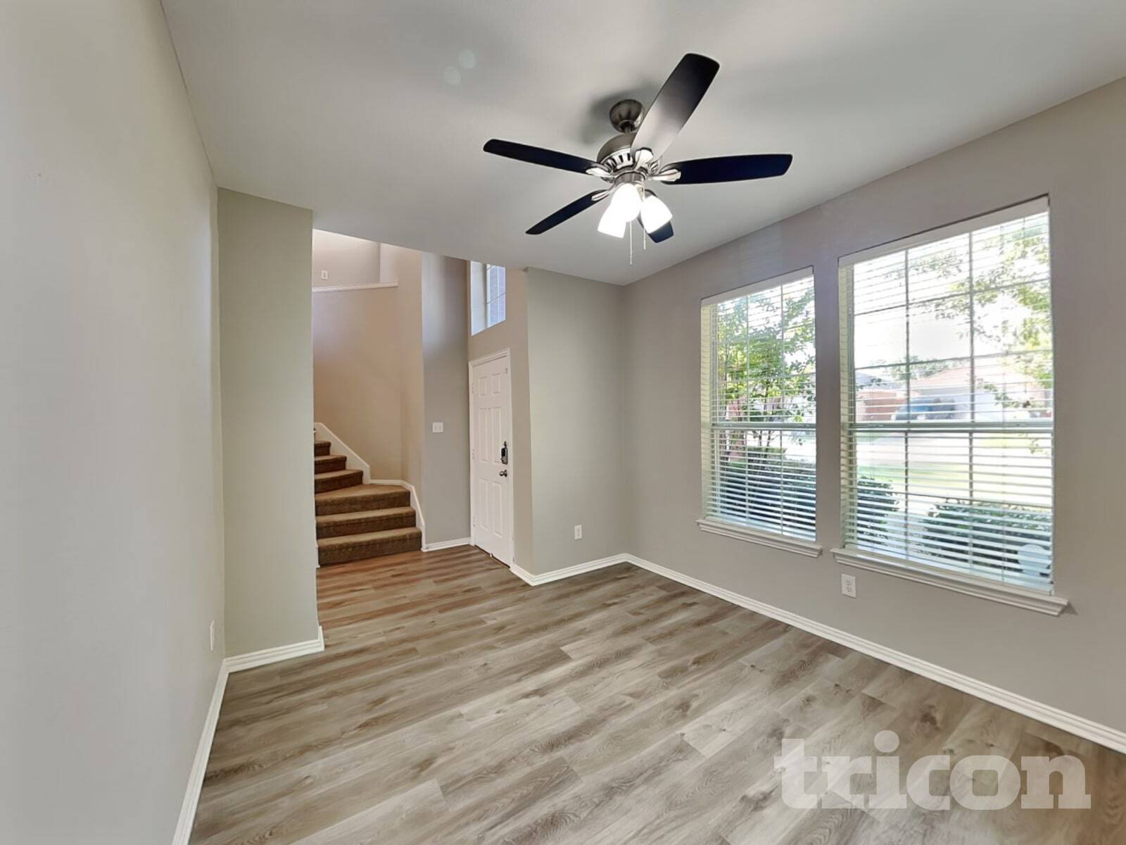Building Photo - 523 Pinnacle Dr