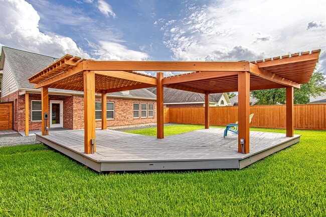 Building Photo - 7507 Trail Hollow