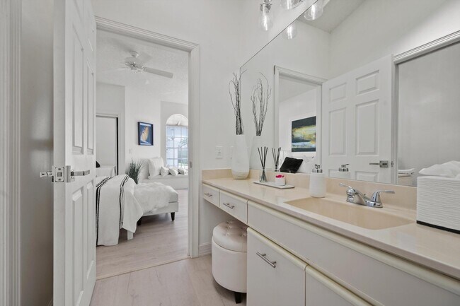 Building Photo - 2587 Muir Cir