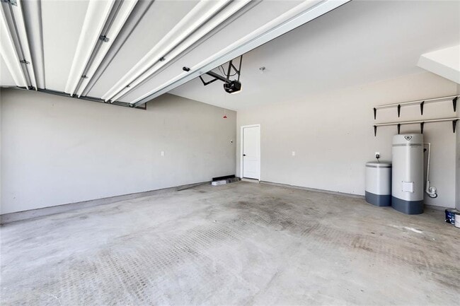 Building Photo - 5905 Giovanni Pl