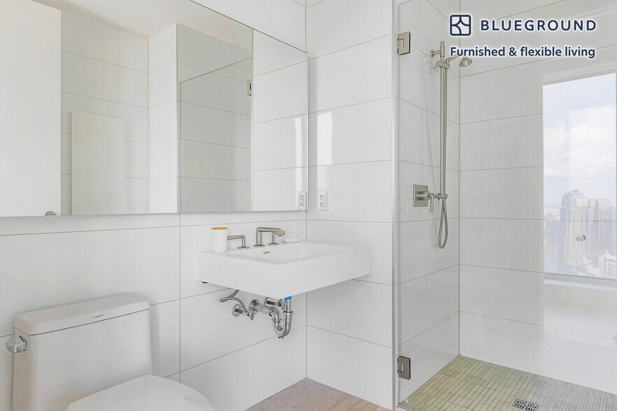 Building Photo - 545 Vanderbilt Ave