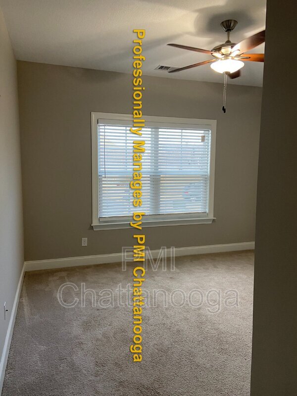 Building Photo - 8554 Red Deer Ln