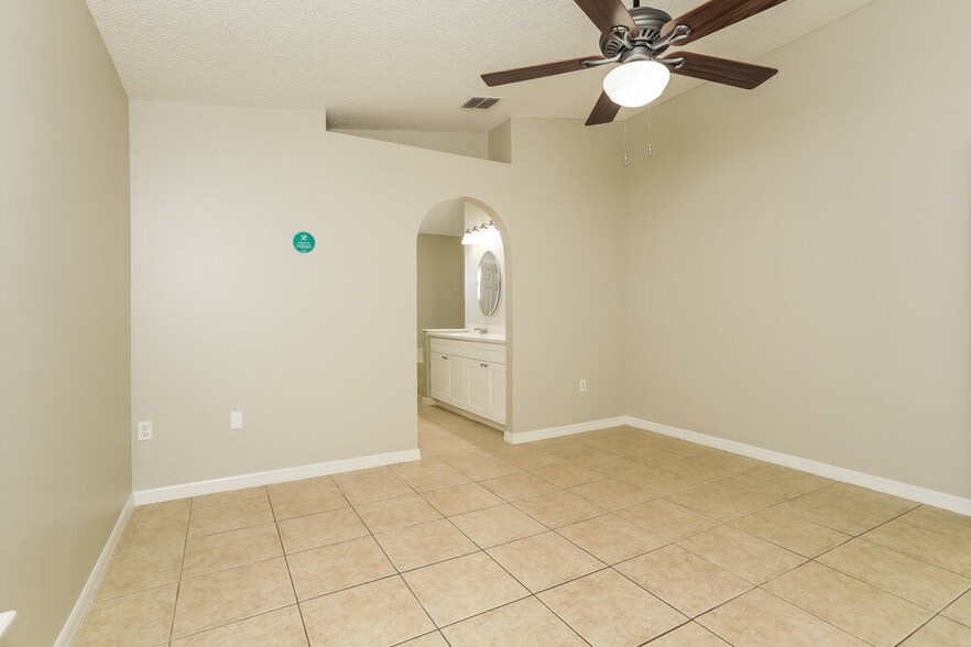 Building Photo - 2903 Noah Cir