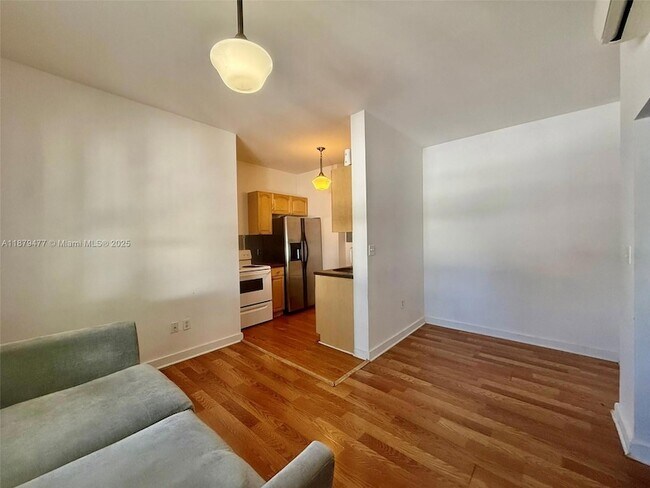 Building Photo - 4035 Meridian Ave