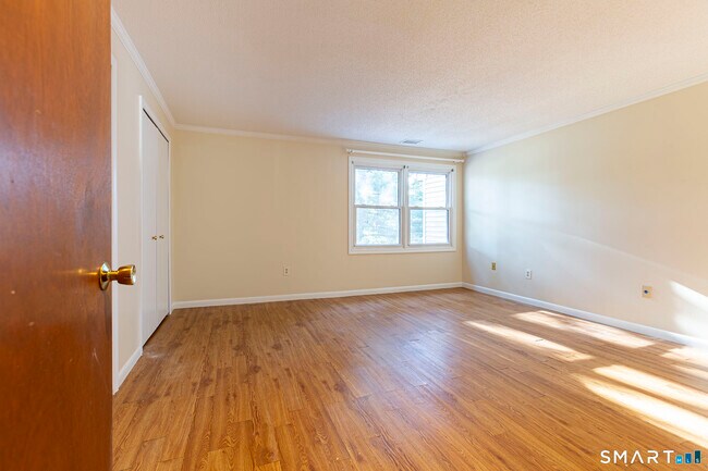 Building Photo - 11 St Marc Cir