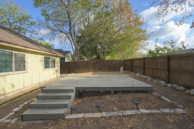 Building Photo - 12329 Limerick Ave