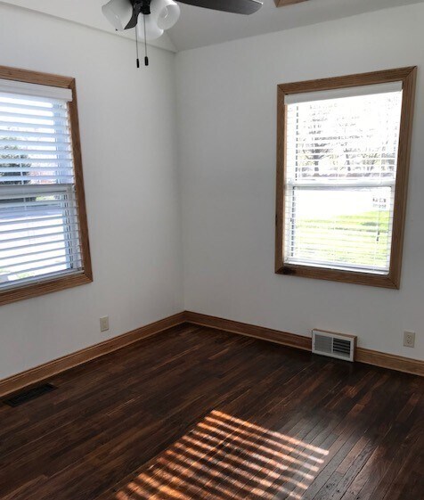 Building Photo - 1708 W Bethel Ave