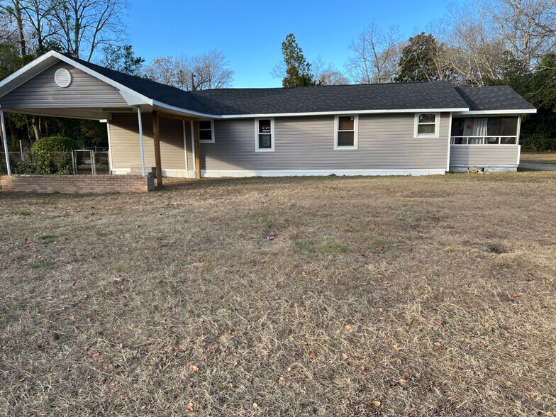 Building Photo - 115 Gates St