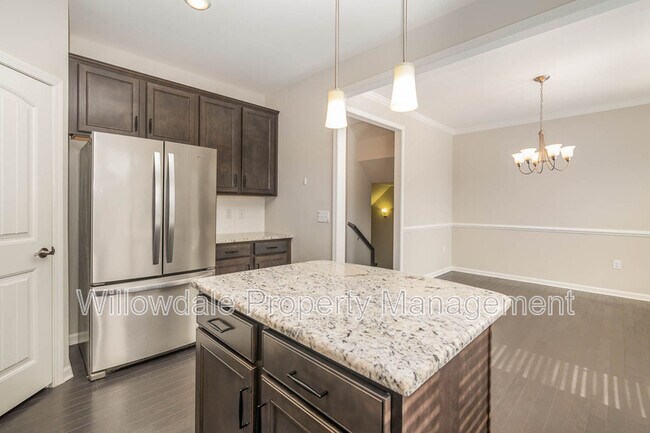 Building Photo - 8002 Reedybrook Crossing