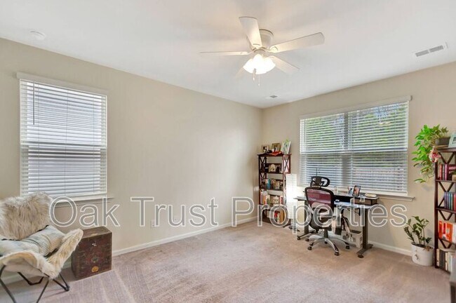 Building Photo - 142 Airy Dr