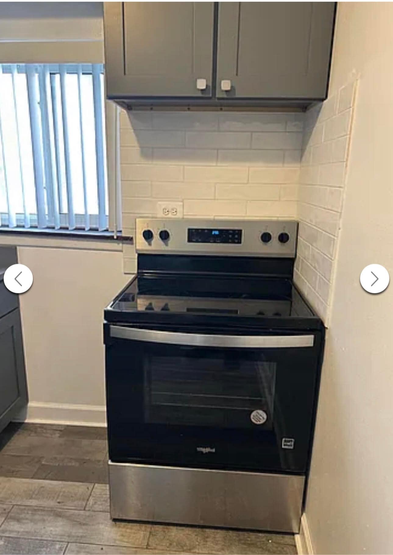 Building Photo - 3825 N Pine Grove Ave