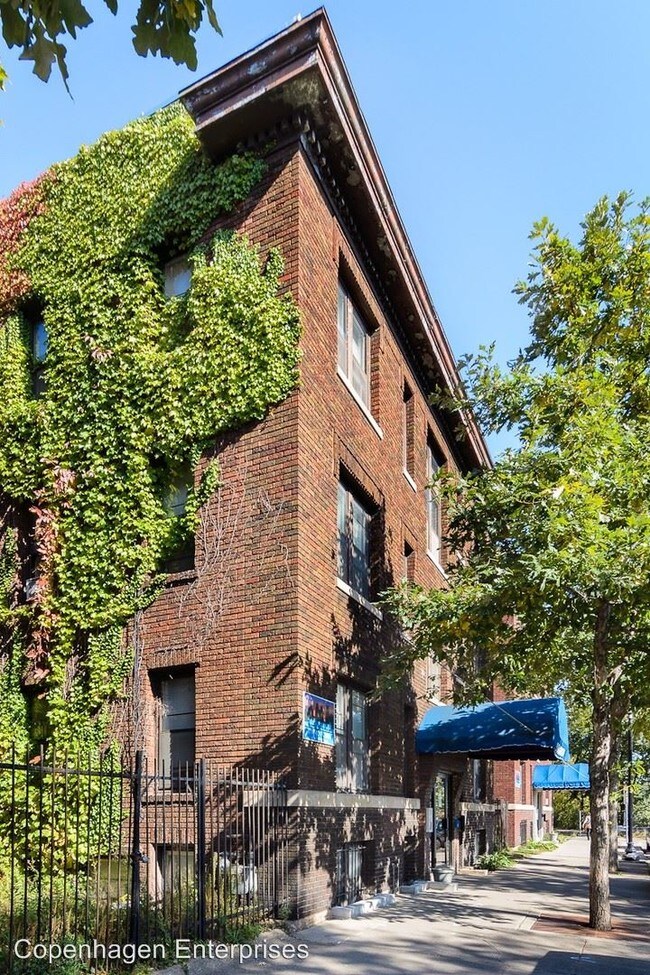 Building Photo - 22 Oak Grove St