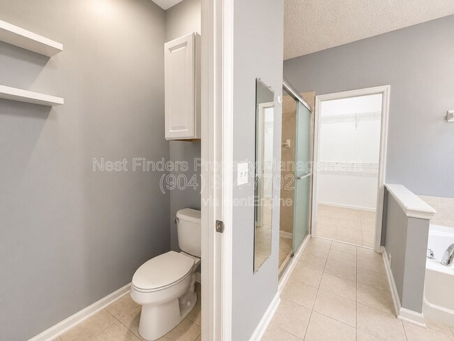 Building Photo - 14793 Falling Waters Dr