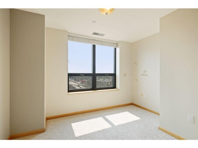 Building Photo - 500 E Grant St