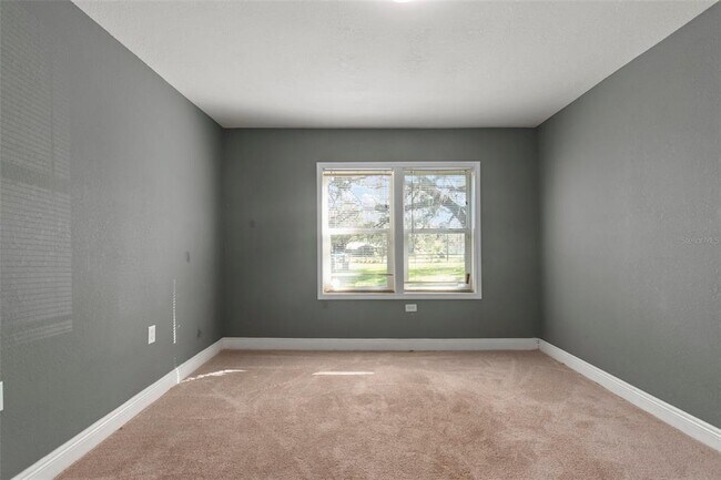 Building Photo - 3106 E Trapnell Rd