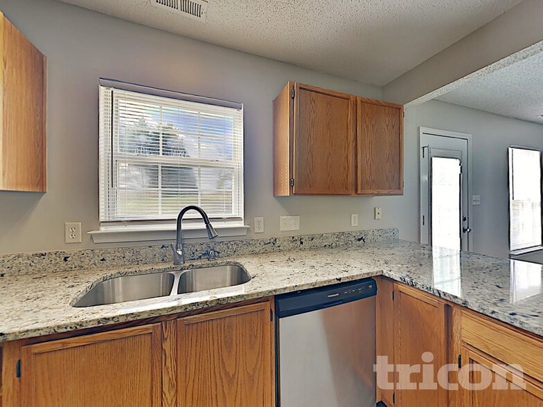 Building Photo - 4019 Cedar Bark Dr