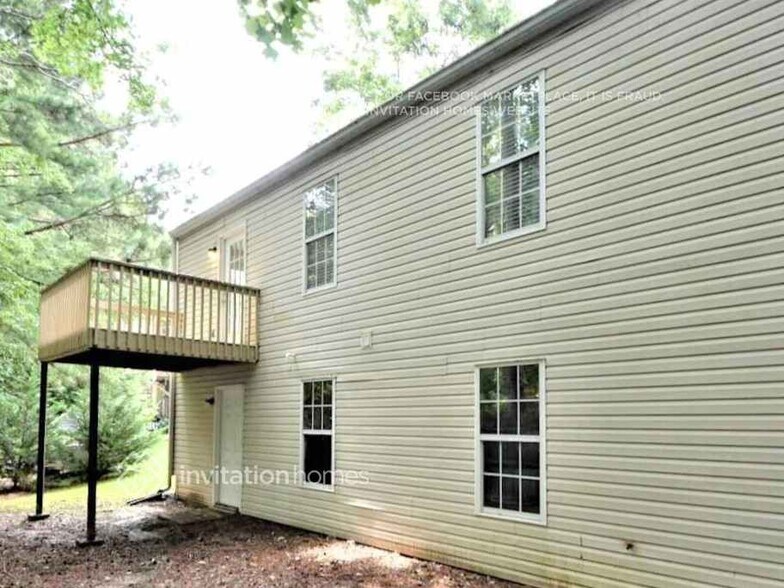 Building Photo - 5245 Hillcrest Glenn Dr