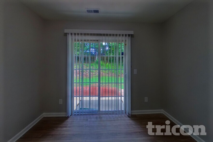 Building Photo - 7715 Hidden Creek Dr